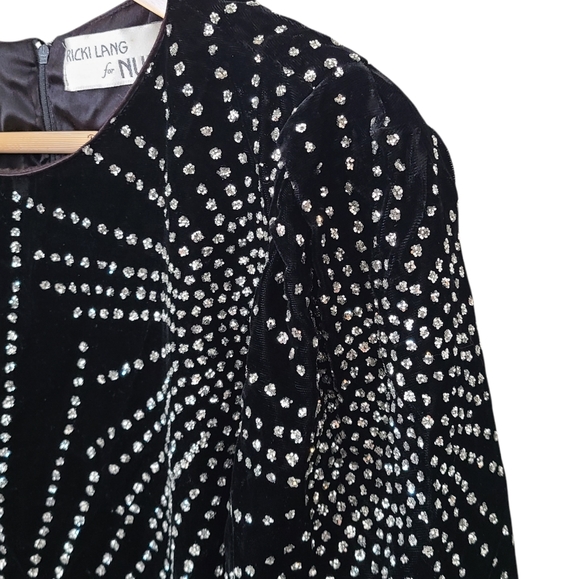 Vintage RICKI LANG For NUIT Dress Sheath Black Velvet Sparkly Embellishments - Picture 4 of 8